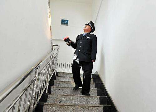 物業(yè)不讓裝智能鎖